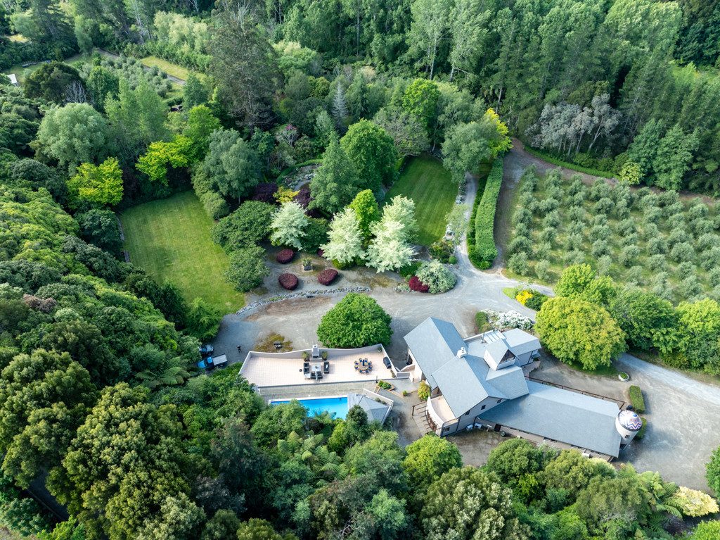 Te Awa Estate grounds for wedding ceremonies